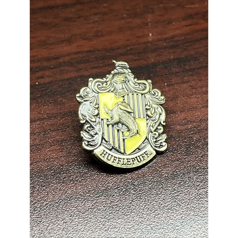 Harry Potter Hufflepuff House Crest Lapel Hat Pin